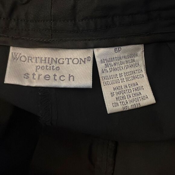 Worthington Petite Stretch Black Capri Pants w/ Embroidered Hem Size 6P - Picture 3 of 4